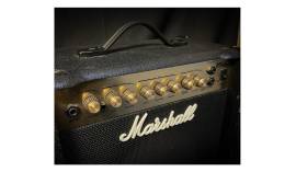 გიტარის კომბი Marshall MG15DFX Guitar Amp