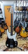 ბას გიტარა Squier Fender precision bass