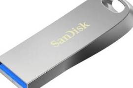 SanDisk Ultra Luxe 256GB USB 3.1 SDCZ74-256G-G46 S