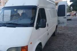 ქირავდება 1996 Ford Transit