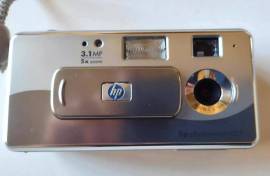 HP PhotoSmart 435 Compact 3.1 MP Digital Camera