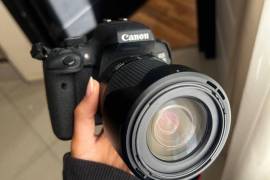 Canon eos 750d