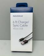 INSIGNIA 6FT Charge/Sync Cable