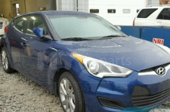 დაშლილი ავტომობილები HYUNDAI Veloster 2011