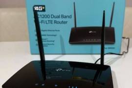 4G+ Cat6 AC1200 Wireless Dual Band Gigabit Router