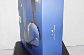 AKG Y500 Bluetooth Headphones - Blue