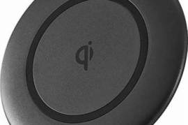 Insignia 10W Universal Qi Wireless Charging Pad