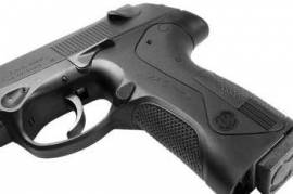 Beretta PX4 ხრახნლულიანი პნევმატური.(მოძრავი ჩამკე