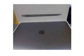 MacBook Air -Intel Core i5