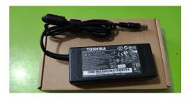 TOSHIBA charger for laptop