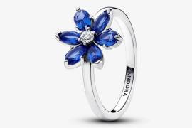 Pandora - Sparkling Blue Herbarium Cluster Ring