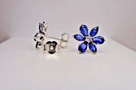 Sparkling Blue Herbarium Cluster Stud Earrings