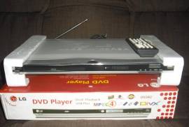 DVD პლეიერი LG DV382