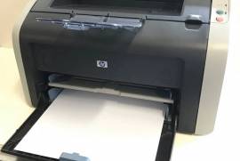 პრინტერი HP LaserJet 1010 კარტრიჯით და კაბელებით